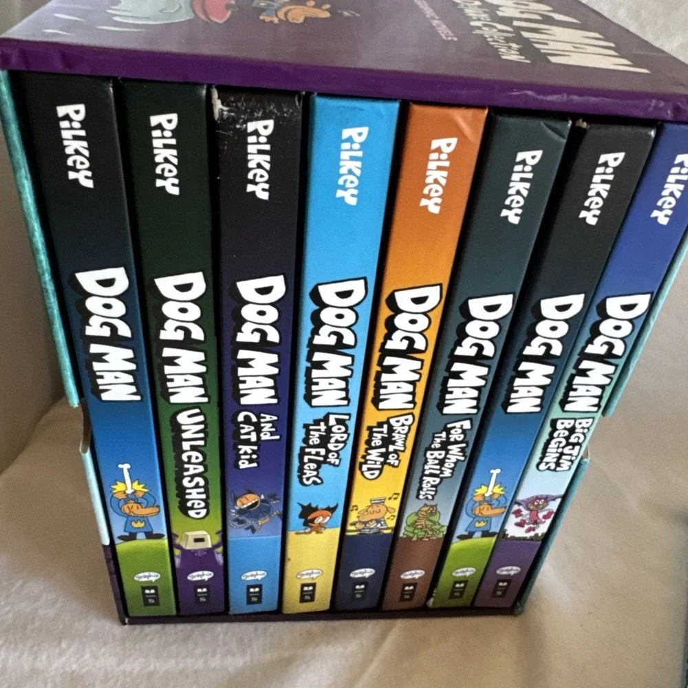 Dog Man Supa Deluxe‎ Collection - Eight Graphic Novels + 3 Extras HB Books READ